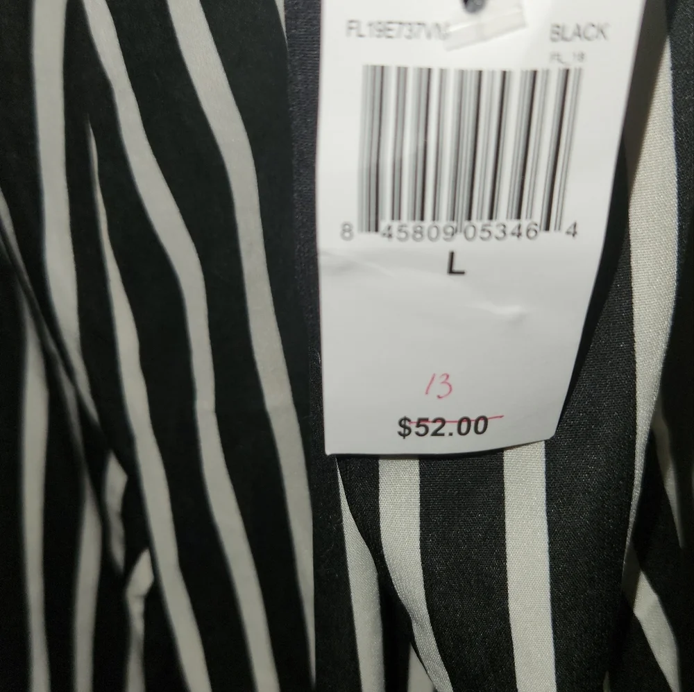 NWT ! JUMPER ! - Picture 3 of 11